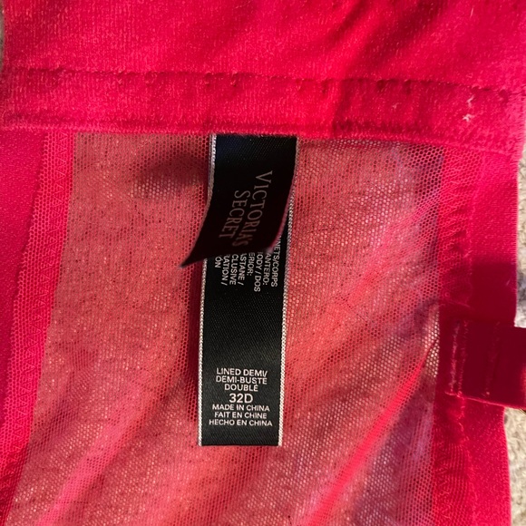 VS Lined Demi Bra - Picture 3 of 3